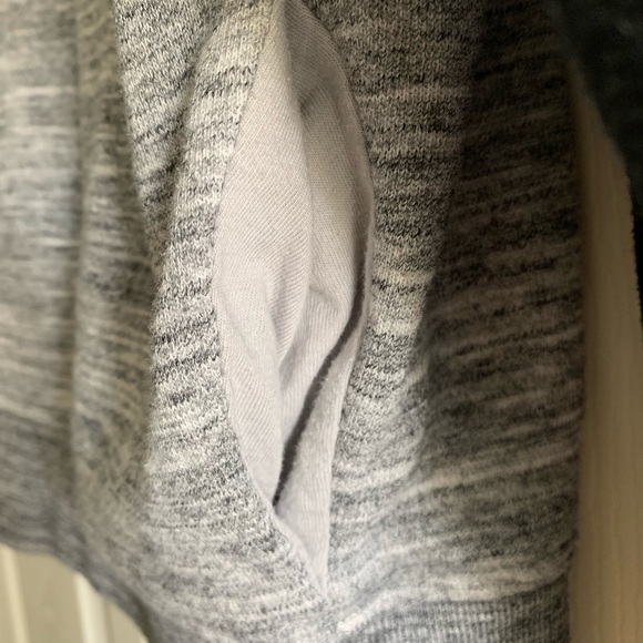 PINK Victoria’s Secret Pull Over sz XS - Picture 4 of 8